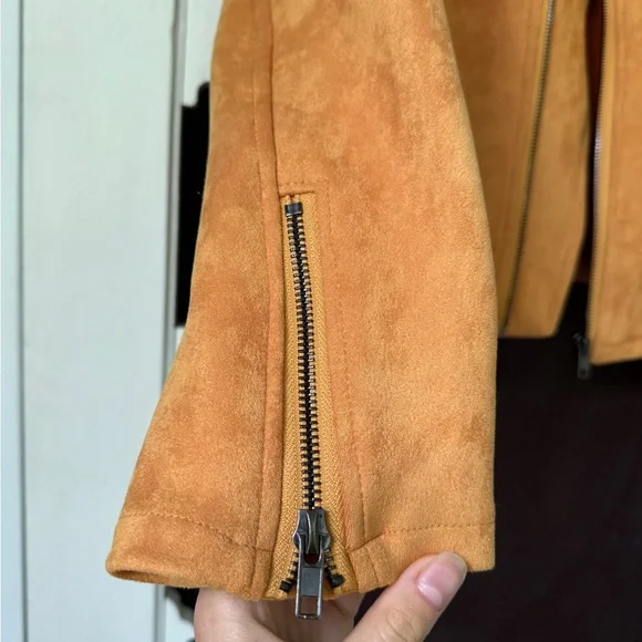 Yellow Velvety Jacket - Picture 3 of 6